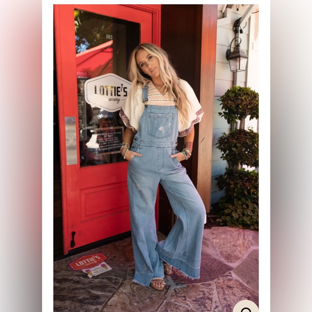Bell distressed overalls